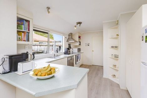 Photo of property in 15 Sheriff Place, Randwick Park, Auckland, 2105
