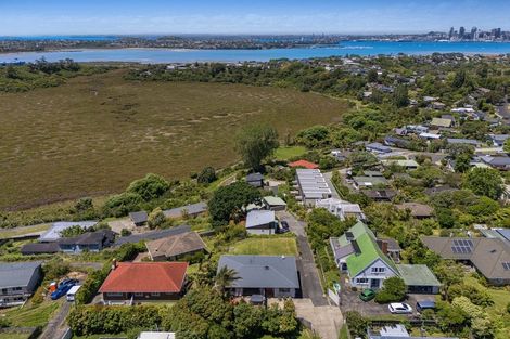 Photo of property in 1/63 College Road, Northcote, Auckland, 0627