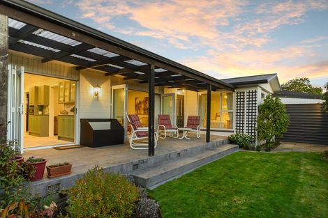 Photo of property in 12 Petries Road, Woodend, 7610