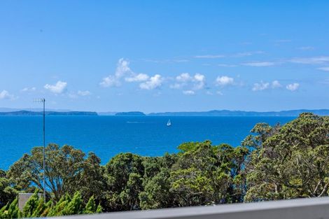 Photo of property in 121 Pacific Parade, Army Bay, Whangaparaoa, 0930