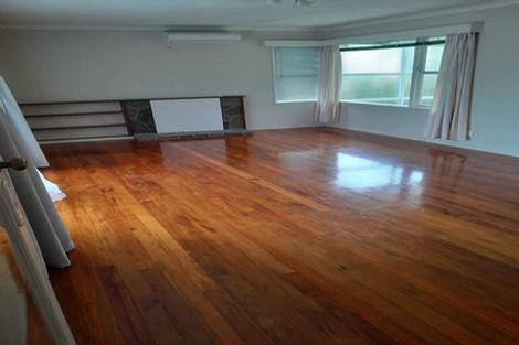 Photo of property in 35 Holland Road, Hillcrest, Auckland, 0627