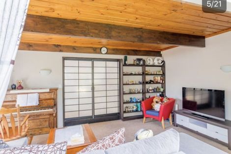 Photo of property in 4 Seaton Road, Murrays Bay, Auckland, 0630