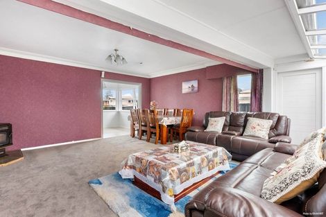 Photo of property in 14 Jenkins Place, Manurewa East, Auckland, 2102