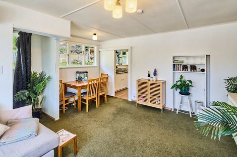 Photo of property in 19 Franklyn Road, Tawa, Wellington, 5028