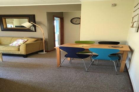 Photo of property in 16 Freyberg Street, Roslyn, Palmerston North, 4414