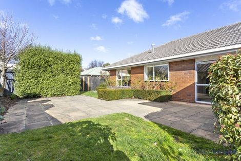 Photo of property in 8 Innisfree Place, Northwood, Christchurch, 8051