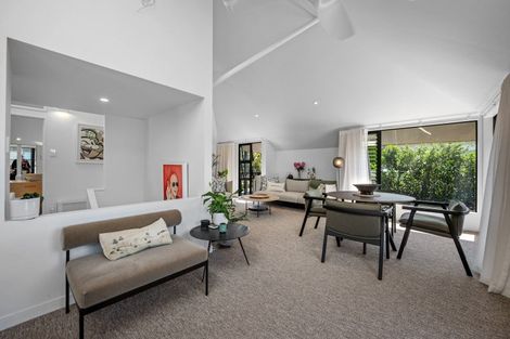 Photo of property in 21 Hauraki Road, Hauraki, Auckland, 0622