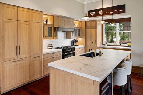 Photo of property in 23 Ruakiwi Road, Hamilton Lake, Hamilton, 3204