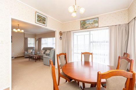 Photo of property in 51 Resthill Crescent, Glenview, Hamilton, 3206