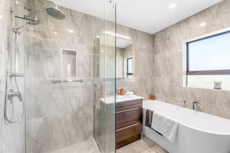Photo of property in 36 Montclair Rise, Browns Bay, Auckland, 0630