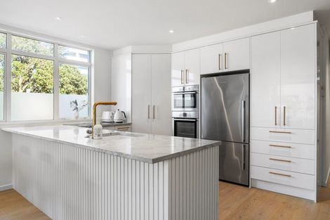 Photo of property in The Sands Apartments, 18/47 The Strand, Takapuna, Auckland, 0622