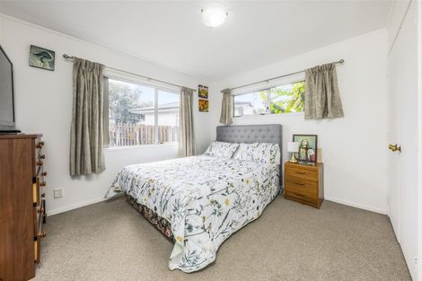 Photo of property in 3 Carter Place, Manurewa, Auckland, 2102