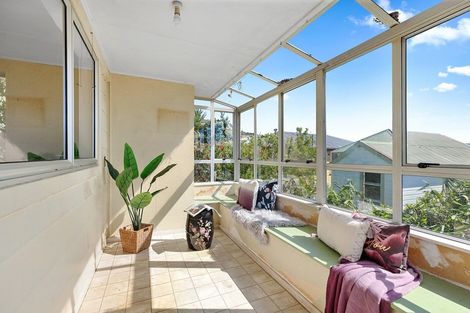 Photo of property in 27f2 Kenwyn Terrace, Newtown, Wellington, 6021