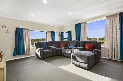 Photo of property in 82 Bell Street, Tawa, Wellington, 5028