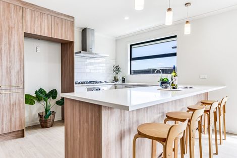 Photo of property in 10 Oralee Terrace, Peacocke, 3206