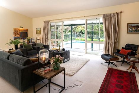 Photo of property in 50 Manu Grove, Waikanae, 5036