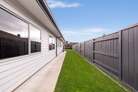 Photo of property in 20 Rosalie Terrace, Kelvin Grove, Palmerston North, 4414
