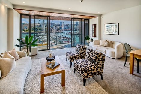 Photo of property in Clyde Quay Wharf, 2b/6 Clyde Quay Wharf, Te Aro, Wellington, 6011