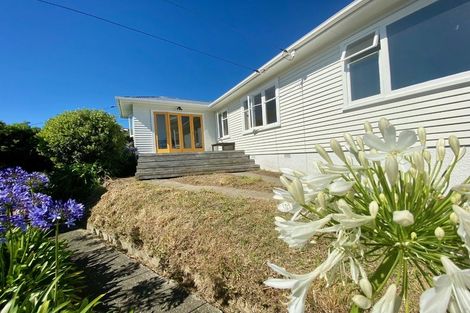 Photo of property in 103 Tireti Road, Titahi Bay, Porirua, 5022