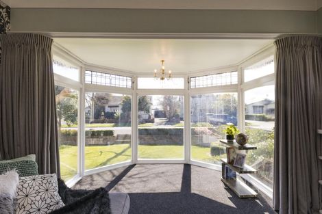 Photo of property in 34 Saint Johns Avenue, Palmerston North, 4414