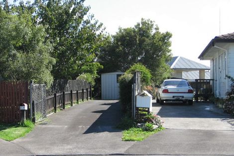 Photo of property in 2/20 Glenhaven Place, Te Atatu Peninsula, Auckland, 0610