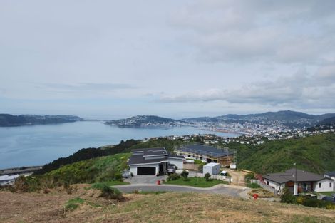 Photo of property in 11 Grumman Lane, Newlands, Wellington, 6037