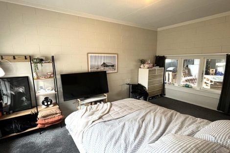 Photo of property in 8 Marne Street, Hokowhitu, Palmerston North, 4410