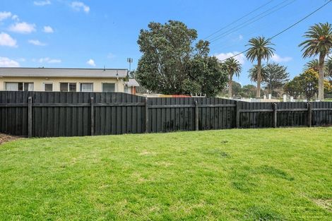 Photo of property in 1/52 Bayly Street, Waitara, 4320