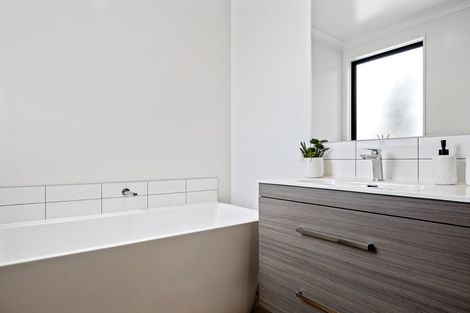 Photo of property in 14 Pembrook Close, Rangiora, 7400