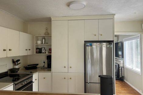 Photo of property in 50 Matatua Road, Raumati Beach, Paraparaumu, 5032