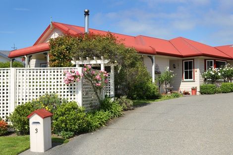 Photo of property in 3 Sebal Place, Havelock North, 4130