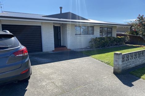 Photo of property in 411 Gloucester Street, Taradale, Napier, 4112