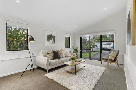 Photo of property in 68 Roberts Road, Glenfield, Auckland, 0629