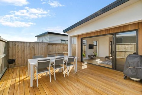 Photo of property in 14 Pimelea Street, Papamoa Beach, Papamoa, 3118