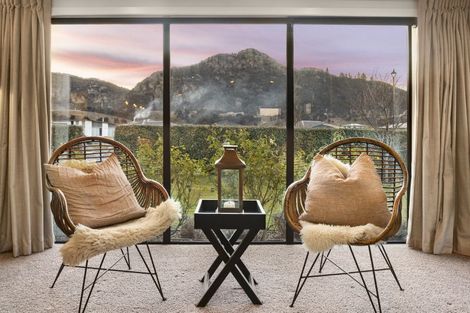 Photo of property in 15 Kingfisher Crescent, Albert Town, Wanaka, 9305