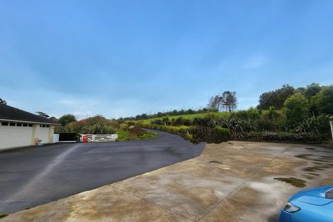 Photo of property in 94c Pomona Road, Kumeu, 0891