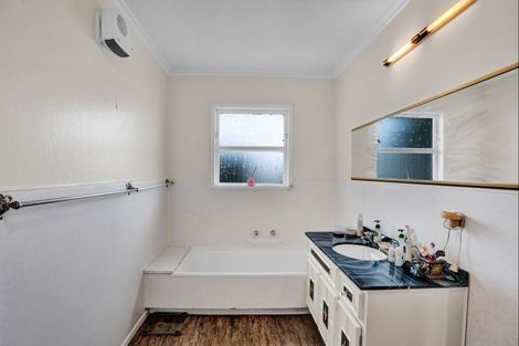 Photo of property in 5815 South Road, Rahotu, Opunake, 4684