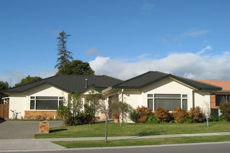 Photo of property in 28 Palmbrook Avenue, Havelock North, 4130