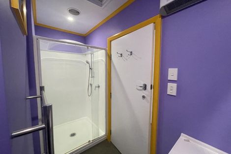 Photo of property in 19 Spenmoor Street, Newlands, Wellington, 6037