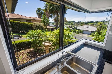 Photo of property in 39 Highgrove Place, Bethlehem, Tauranga, 3110