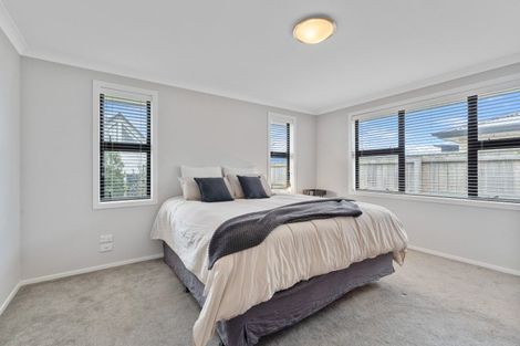 Photo of property in 1 Seagrass Place, Otaki Beach, Otaki, 5512