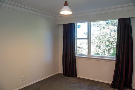 Photo of property in 137 Kaikorai Valley Road, Glenross, Dunedin, 9011