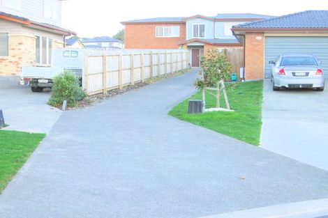 Photo of property in 10 Neaptide Close, Red Beach, 0932