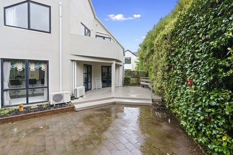 Photo of property in 7 Huia Place, Hutt Central, Lower Hutt, 5010