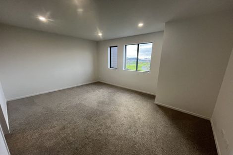 Photo of property in 1 Ahunga Road, Karaka, Papakura, 2113