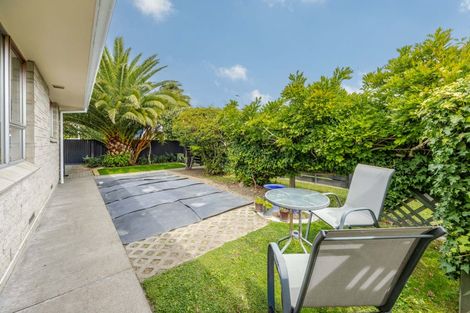 Photo of property in 2/306 Southland Road, Hastings, 4122