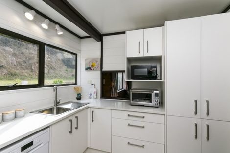 Photo of property in 49 Nalanda Crescent, Broadmeadows, Wellington, 6035