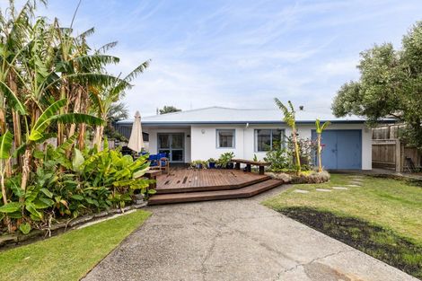 Photo of property in 285 Clifton Road, Te Awanga, 4102