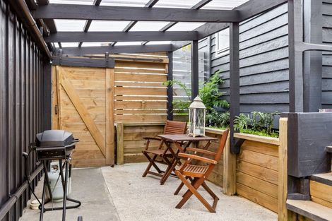 Photo of property in 26 Seatoun Avenue, Leigh, Warkworth, 0985