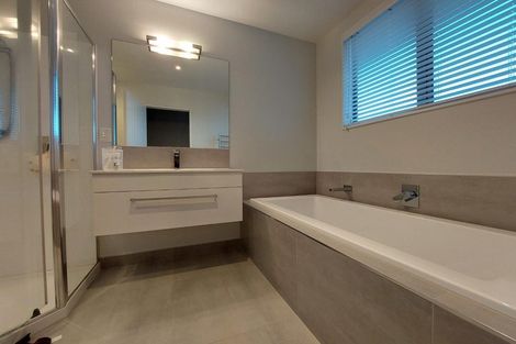 Photo of property in 74 Madison Terrace, Silverdale, 0932